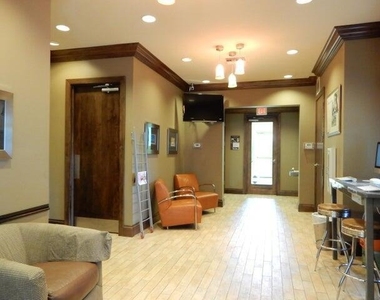 833 Millbrae Court - Photo Thumbnail 19