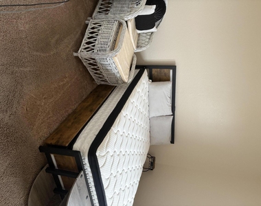 833 Millbrae Court - Photo Thumbnail 10
