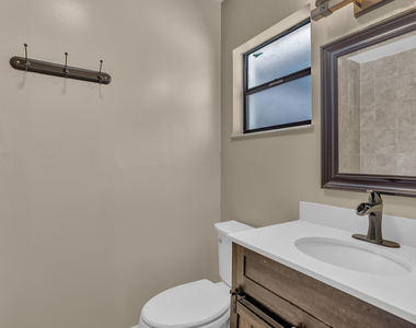 6113 Yucca Drive - Photo Thumbnail 7