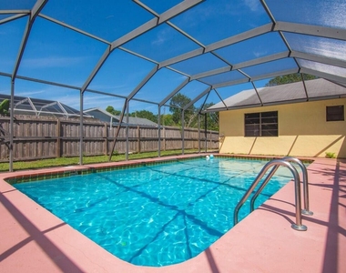 6113 Yucca Drive - Photo Thumbnail 23