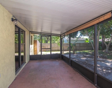 6113 Yucca Drive - Photo Thumbnail 21
