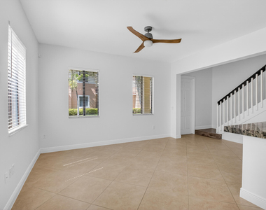 2515 Venetian Court - Photo Thumbnail 11