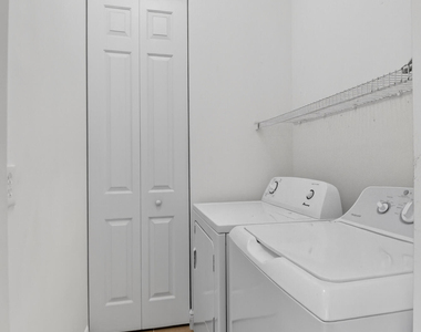 2515 Venetian Court - Photo Thumbnail 30