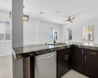 2515 Venetian Court - Photo Thumbnail 3