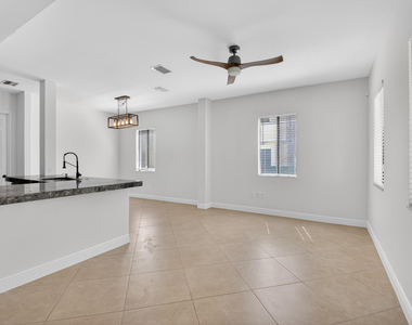 2515 Venetian Court - Photo Thumbnail 7