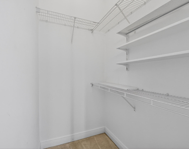 2515 Venetian Court - Photo Thumbnail 24