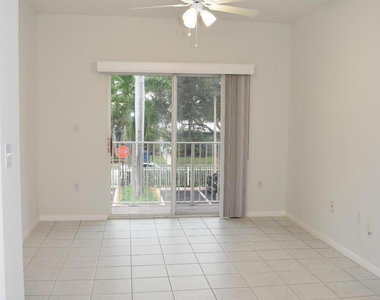 2010 Taylor Street - Photo Thumbnail 7