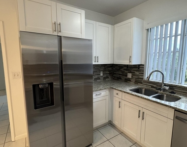2010 Taylor Street - Photo Thumbnail 1
