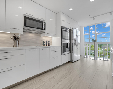 4114 W Palm Aire Drive - Photo Thumbnail 16