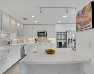 4114 W Palm Aire Drive - Photo Thumbnail 22