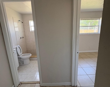 900 Nw 17th Avenue - Photo Thumbnail 14