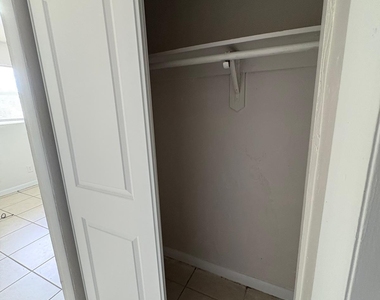 900 Nw 17th Avenue - Photo Thumbnail 13