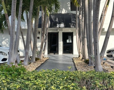 2029 N Ocean Boulevard - Photo Thumbnail 3
