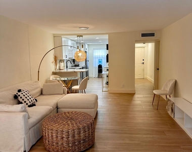 2029 N Ocean Boulevard - Photo Thumbnail 8