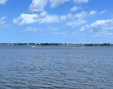175 Se Saint Lucie Boulevard - Photo Thumbnail 22