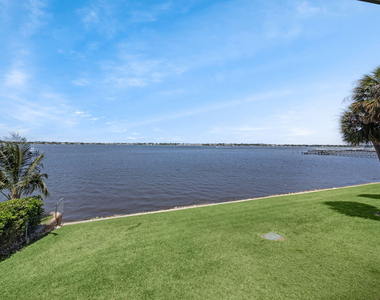 175 Se Saint Lucie Boulevard - Photo Thumbnail 21