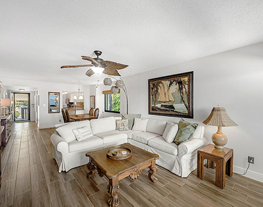 175 Se Saint Lucie Boulevard - Photo Thumbnail 6