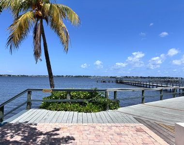 175 Se Saint Lucie Boulevard - Photo Thumbnail 17