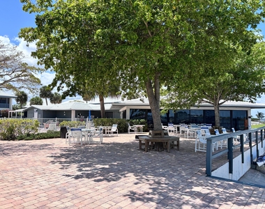 175 Se Saint Lucie Boulevard - Photo Thumbnail 16