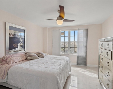 3475 S Ocean Boulevard S - Photo Thumbnail 15