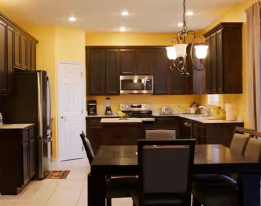 2642 Maggiore Circle - Photo Thumbnail 2