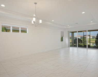 24060 Sw Firenze Way - Photo Thumbnail 8