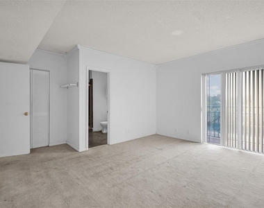 4850 Sw 63rd Terrace - Photo Thumbnail 13