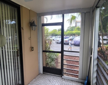 1300 Saint Charles Place - Photo Thumbnail 3
