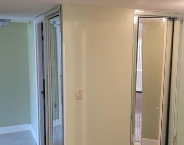 1300 Saint Charles Place - Photo Thumbnail 6