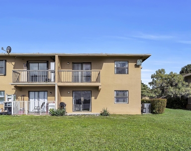 6715 W 26th Drive - Photo Thumbnail 24