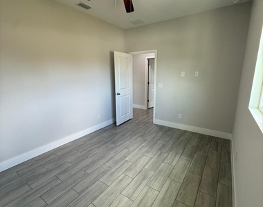 4800 15th Street Sw - Photo Thumbnail 18