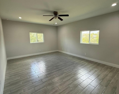 4800 15th Street Sw - Photo Thumbnail 8