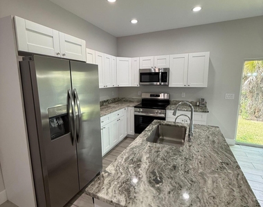 4800 15th Street Sw - Photo Thumbnail 7