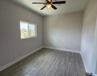 4800 15th Street Sw - Photo Thumbnail 17