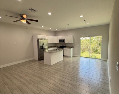 4800 15th Street Sw - Photo Thumbnail 5
