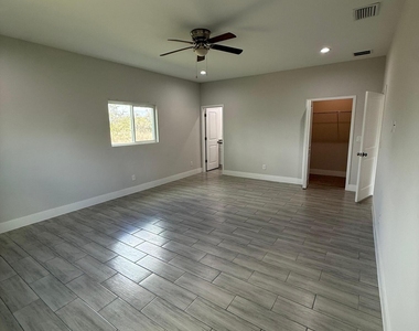 4800 15th Street Sw - Photo Thumbnail 24