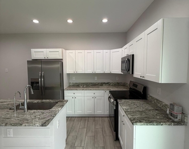 4800 15th Street Sw - Photo Thumbnail 9
