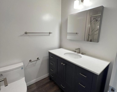 3357 Rexford Street - Photo Thumbnail 9