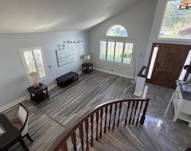 1940 Kensington Lane - Photo Thumbnail 13