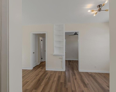 6131 Ranchito Avenue - Photo Thumbnail 5