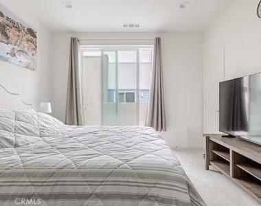 243 S Sand Palm Drive - Photo Thumbnail 23