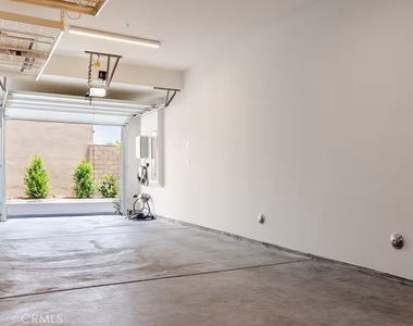 243 S Sand Palm Drive - Photo Thumbnail 31