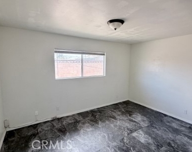 24460 Myers Ave - Photo Thumbnail 15