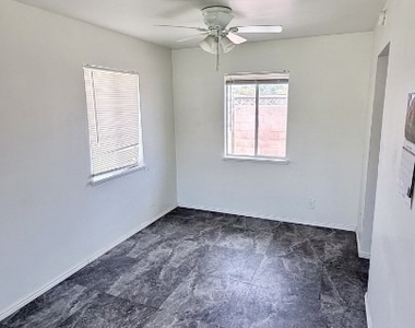 24460 Myers Ave - Photo Thumbnail 5