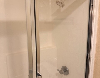 5545 Canoga Avenue - Photo Thumbnail 16