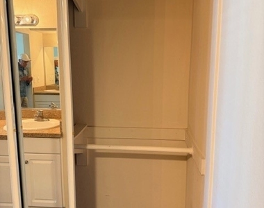 5545 Canoga Avenue - Photo Thumbnail 12