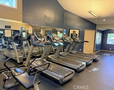 5545 Canoga Avenue - Photo Thumbnail 42