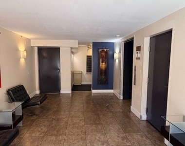 5545 Canoga Avenue - Photo Thumbnail 2