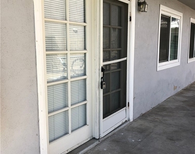 409 California Street - Photo Thumbnail 1