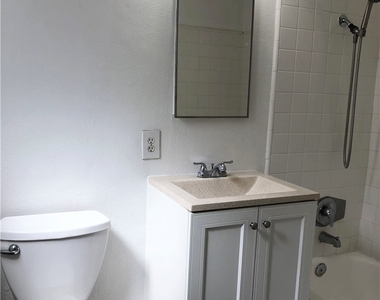 409 California Street - Photo Thumbnail 12